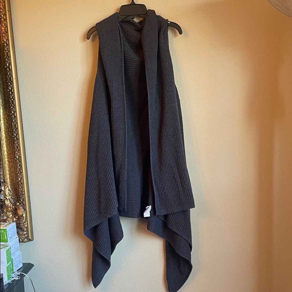 MeRona charcoal Sleeveless Knit Cardigan size xl